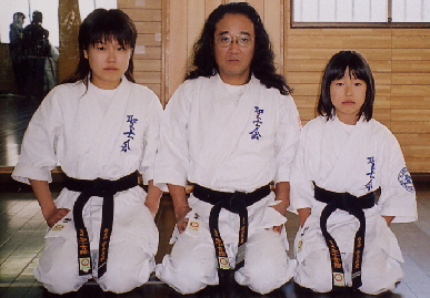 2006.1.1.karate1.jpg (62132 oCg)