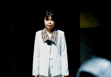 2001.4.6.御助・ピーの入学式に富貴子2.jpg (26325 バイト)