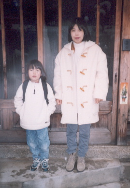 2002.1.3.hukiko&moe-1.jpg (45642 バイト)