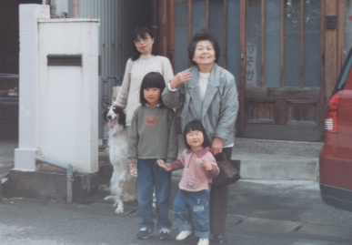 2002.3.29.moe2.jpg (40730 バイト)