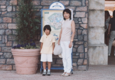 2002.8.29.moe25.jpg (48016 バイト)