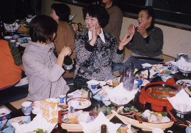 2003.12.6.bounenkai7.jpg (76084 oCg)