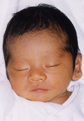 2003.6.26.baby3.jpg (40986 oCg)