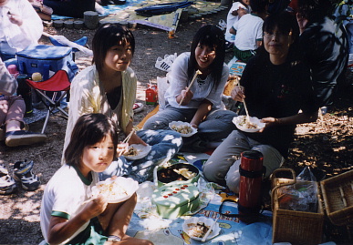 2003.9.28.moe_undoukai6.jpg (79684 oCg)