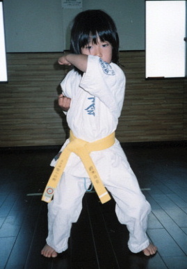 2001.5.13.もえ1-5.jpg (39425 バイト)