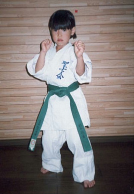 2001.9.1.moe-4kyuu4.jpg (39558 バイト)