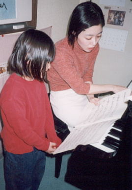 2002.2.4.moe_violin1-3.jpg (44162 oCg)