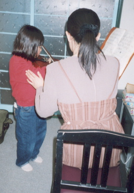 2002.2.4.moe_violin3-2.jpg (47938 oCg)