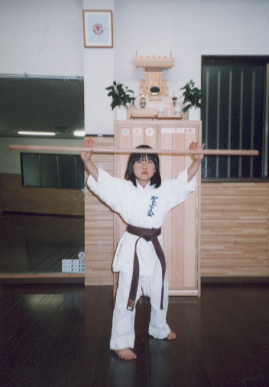 2002.5.10.moe2-4.jpg (38648 oCg)