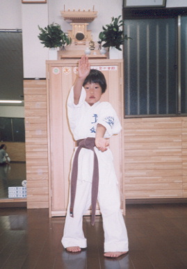 2002.7.19.moe-sanchin10.jpg (39780 oCg)