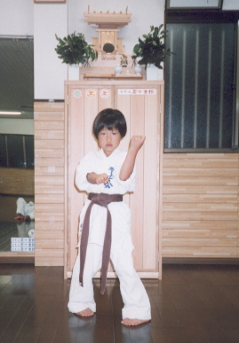 2002.7.19.moe-sanchin3.jpg (41433 oCg)