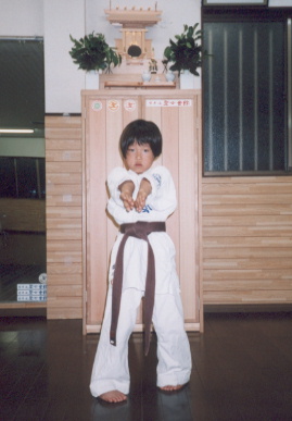 2002.7.19.moe-sanchin6.jpg (41758 oCg)