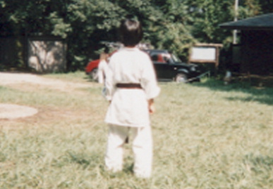 2002.8.24.〜25.karate-gassyuku17.jpg (43395 バイト)