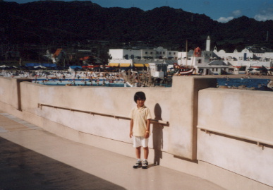 2002.8.29.moe6.jpg (46564 バイト)