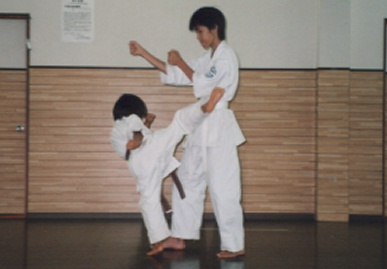 2002.9.4.moe7.jpg (34520 バイト)