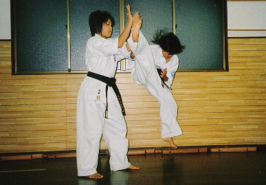 2005.10.11.P&moe3.jpg (58691 バイト)