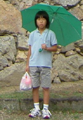 2005.10.15.moe13.jpg (54238 バイト)