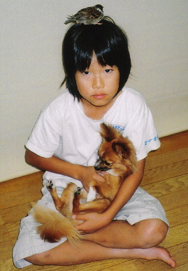 2005.10.28.moe&mio&momo1.jpg (55799 oCg)