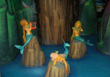 2005.7.28.disnyland11.jpg (66364 バイト)