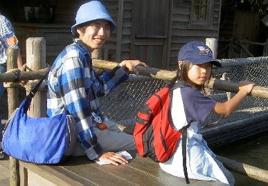 2005.7.28.disnyland13.jpg (76234 バイト)