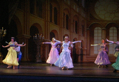 2005.7.28.disnyland23.jpg (66916 oCg)