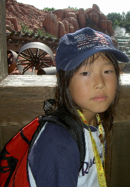 2005.7.28.disnyland3.jpg (67611 バイト)