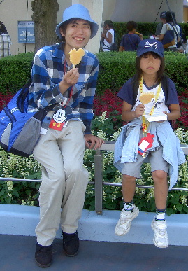 2005.7.28.disnyland4.jpg (74603 バイト)