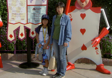 2005.7.28.disnyland9.jpg (70211 バイト)