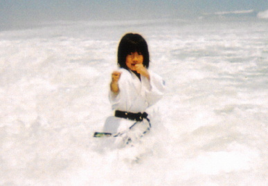 2005.7.29.moe_karate2.jpg (36375 バイト)