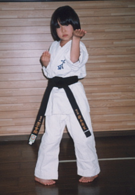 2003.1.7.moe4.jpg (37500 バイト)