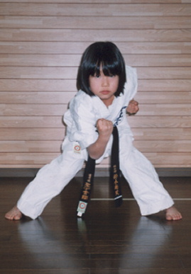 2003.1.7.moe5.jpg (37172 バイト)
