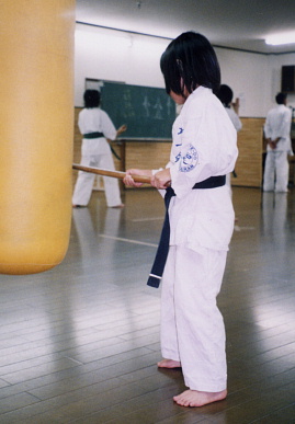 2003.10.4.moe3.jpg (43678 oCg)