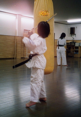 2003.10.4.moe9.jpg (45419 oCg)