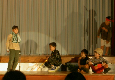 2003.11.22.moe2.jpg (45083 バイト)