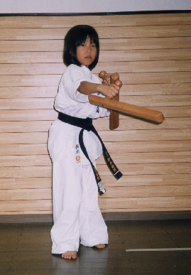 2003.11.4.moe4.jpg (48441 oCg)