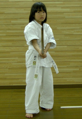 2003.12.16.moe4.jpg (42800 バイト)