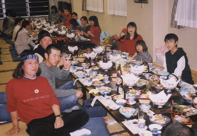 2003.12.6.bounenkai3.jpg (78538 バイト)