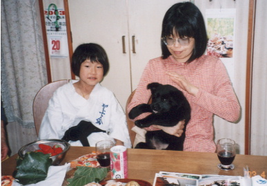 2003.4.20.pri&moe1.jpg (54573 バイト)