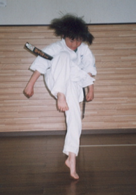 2003.4.22.moe3.jpg (31751 バイト)