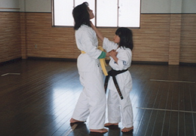 2003.4.6.moe6.jpg (36213 バイト)