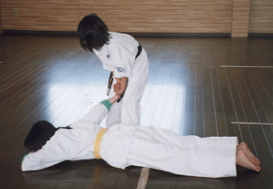 2003.4.6.moe7.jpg (35421 バイト)
