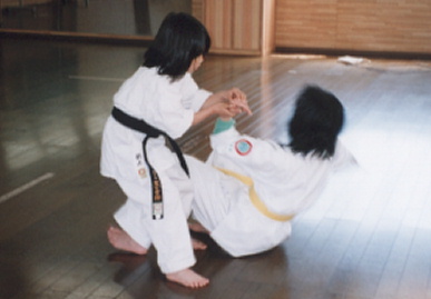 2003.4.6.moe9.jpg (33972 バイト)
