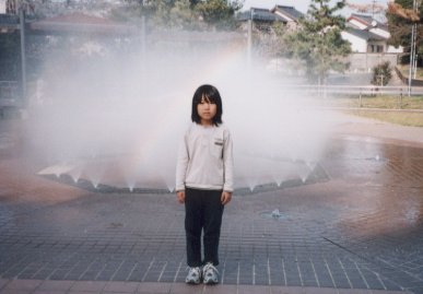 2003.4.7.moe10.jpg (41557 バイト)