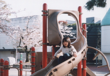 2003.4.7.moe8.jpg (55532 バイト)