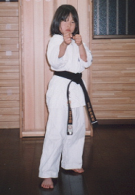 2003.4.8.moe3.jpg (34808 バイト)