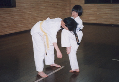 2003.5.20.moe2.jpg (35621 バイト)