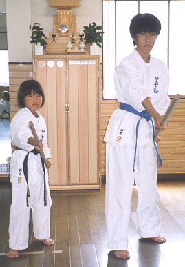 2003.6.29.moe8.jpg (52605 oCg)