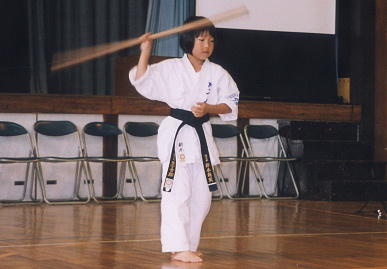 2003.7.16.moe4.jpg (47142 バイト)