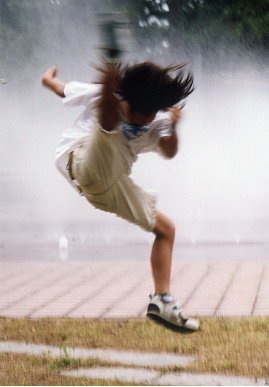 2003.7.19.moe5.jpg (41924 バイト)