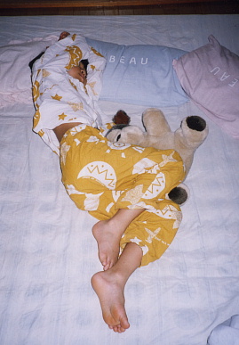 2003.8.22.moe2.jpg (50842 oCg)